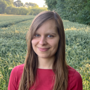 Miriam Knappe